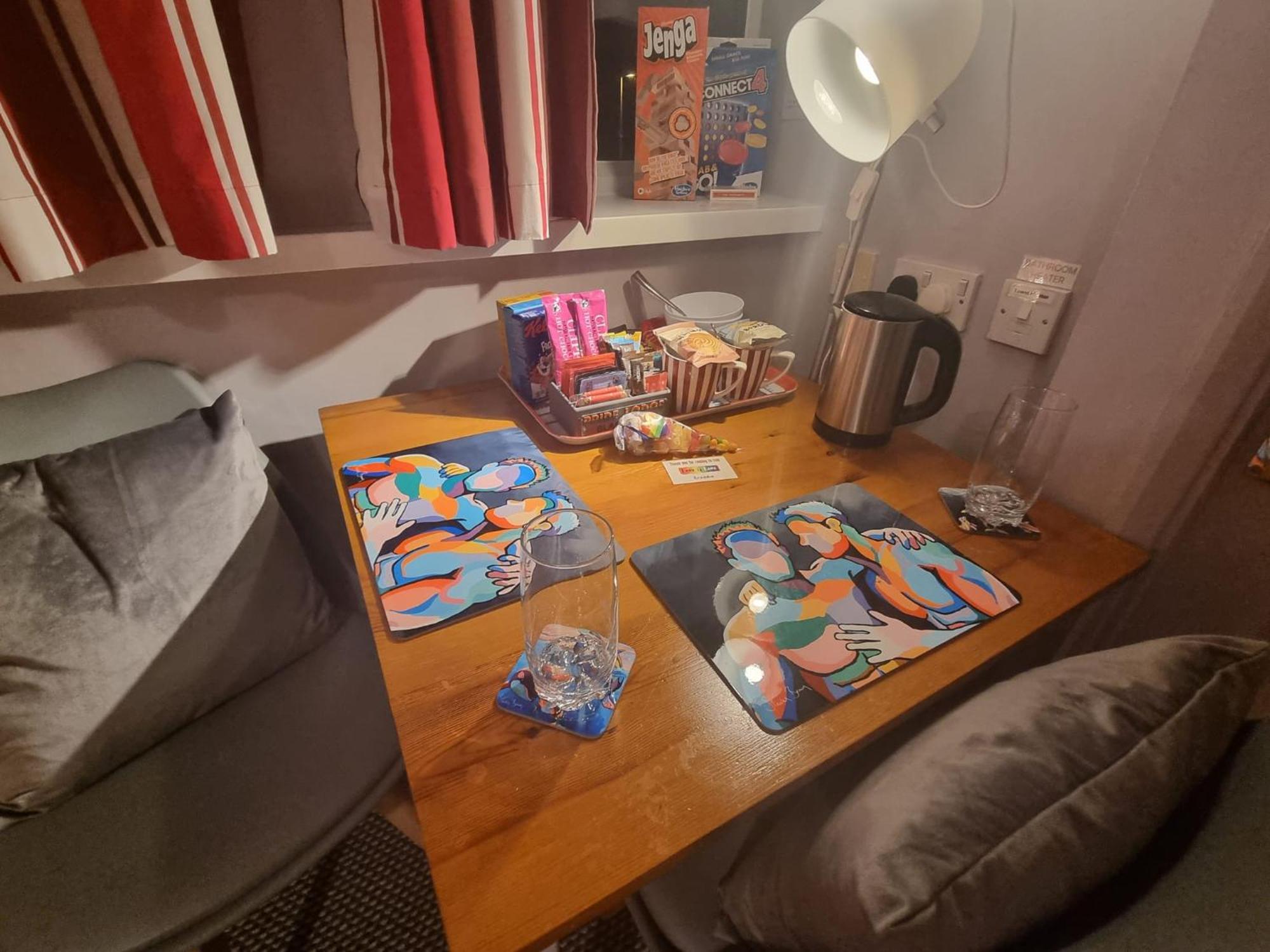 Pride Lodge — Photos 2